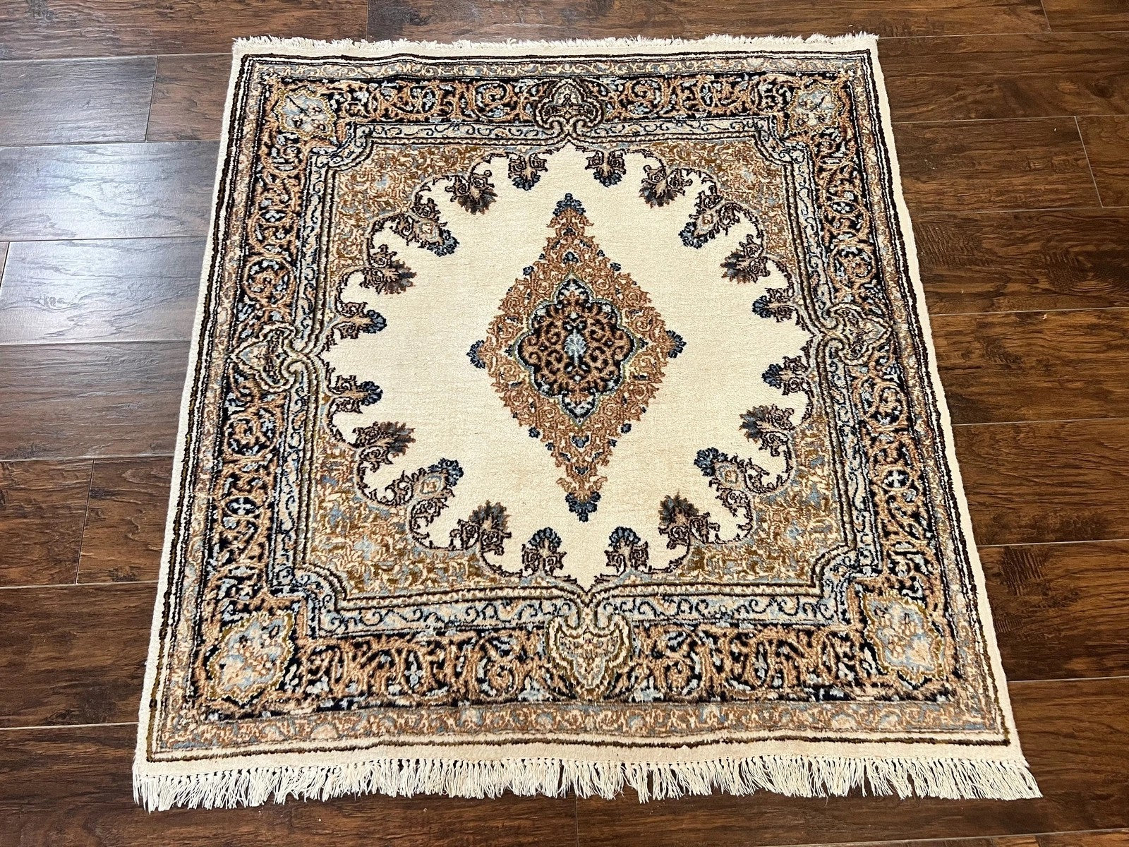 Square Kirman Rug 4x4 Handmade Semi Antique Handmade Wool Square Carpet Cream