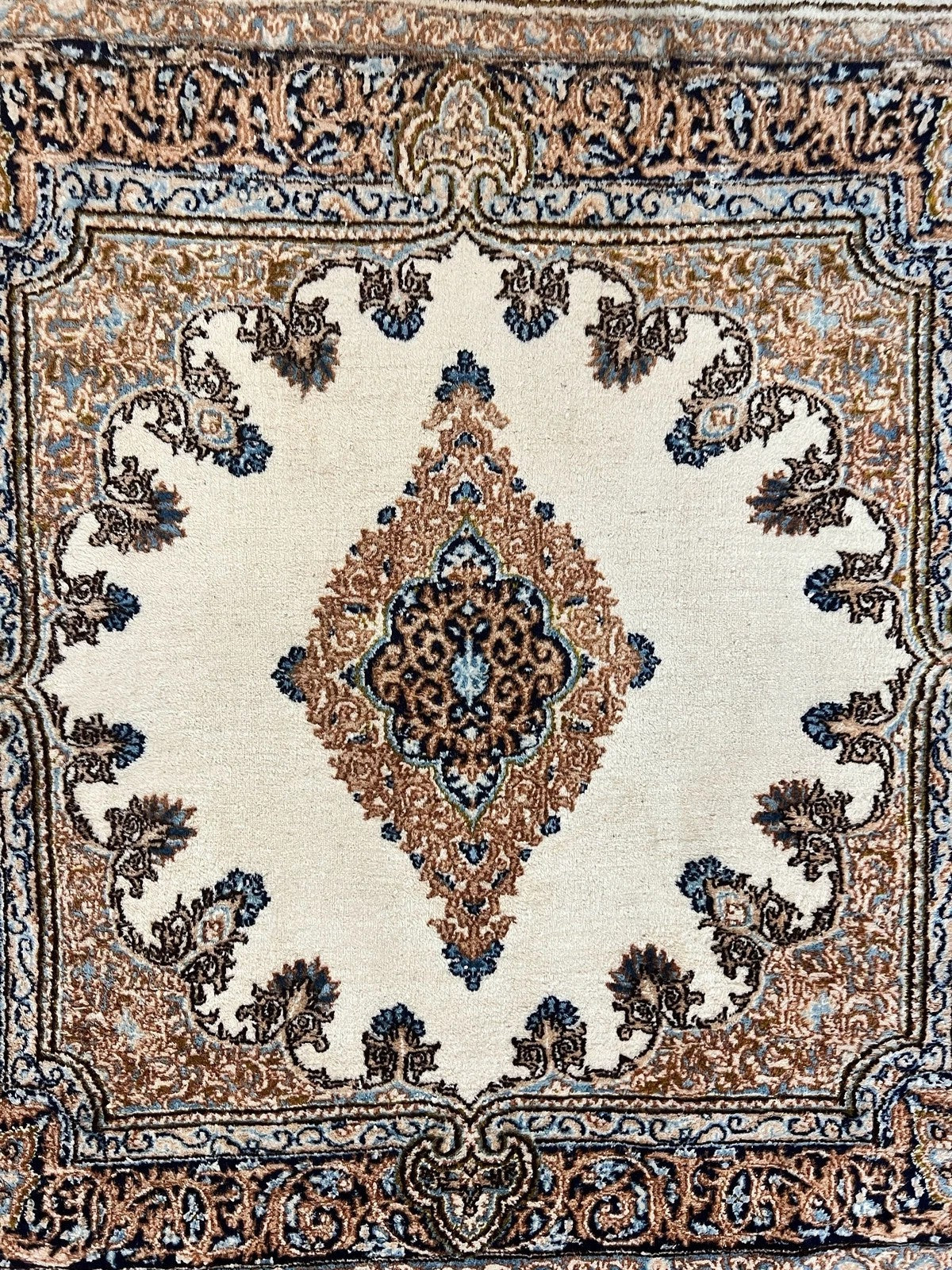 Square Kirman Rug 4x4 Handmade Semi Antique Handmade Wool Square Carpet Cream
